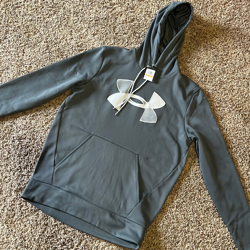 NWT Under Armour Adult small hooded sweatshirt - Gray